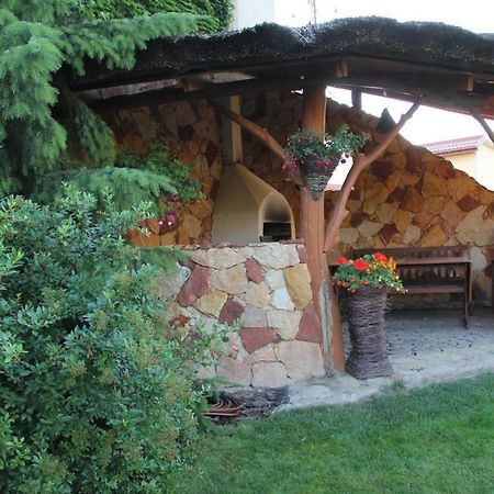 Отель Agro Relax Nowodwor Экстерьер фото