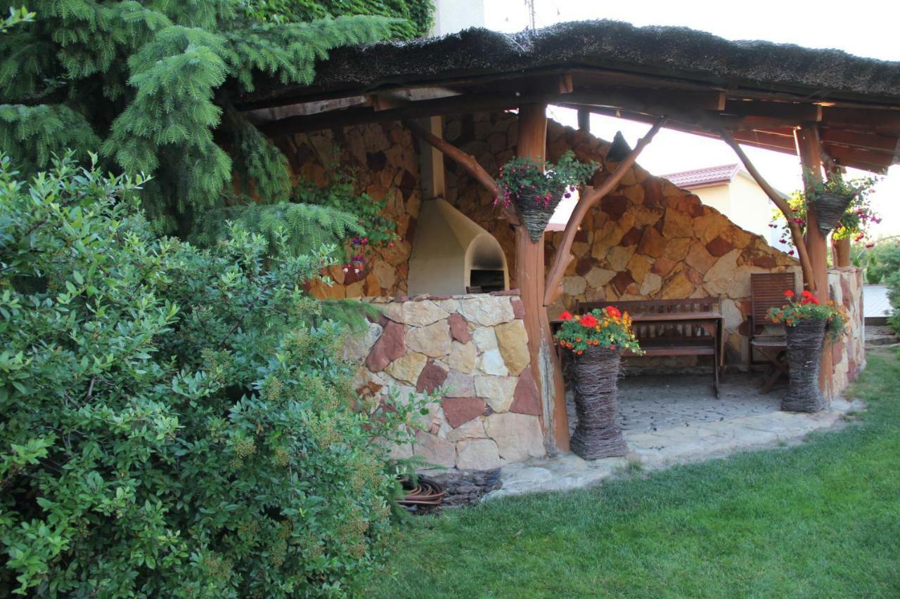Отель Agro Relax Nowodwor Экстерьер фото